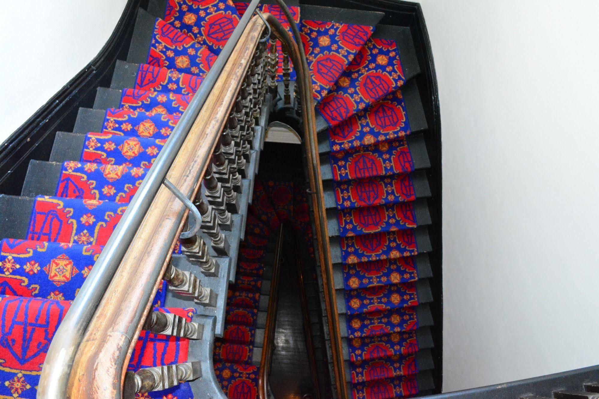 Middle Park Hotel 4*