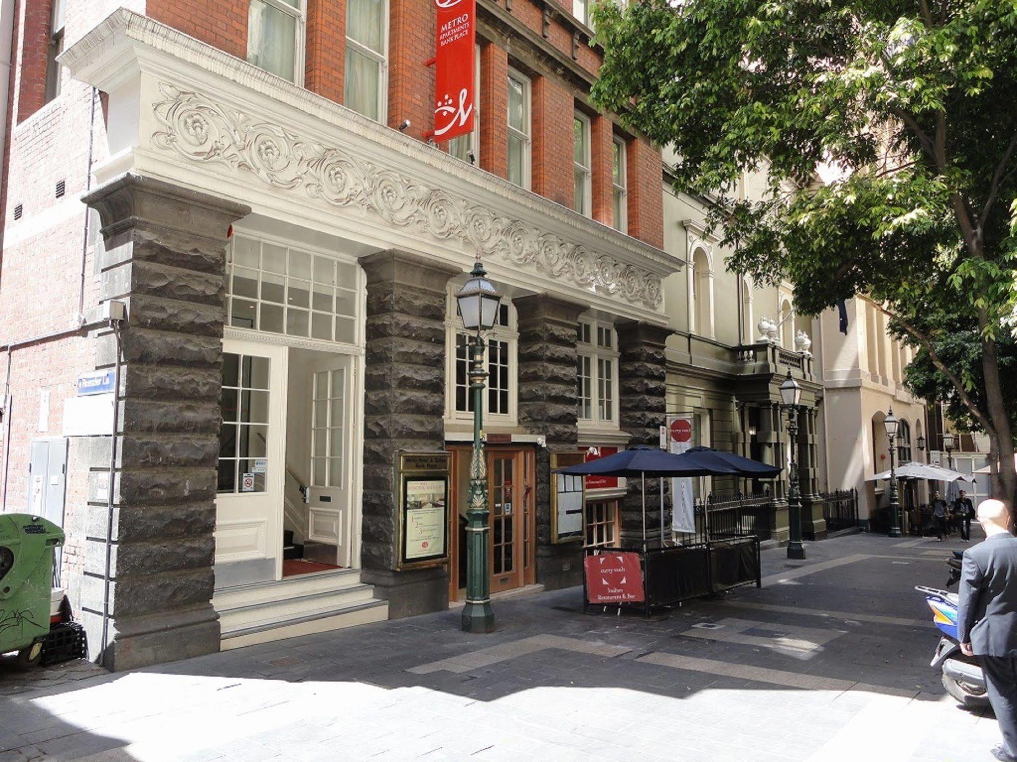 Aparthotel Metro On Bank Place