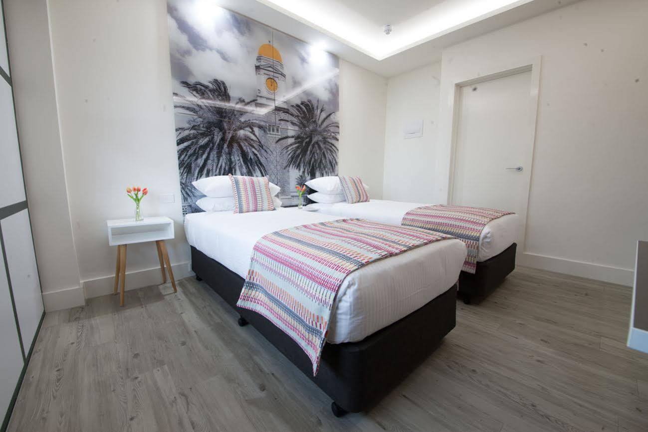 Easystay Studio Aparthotel 3*