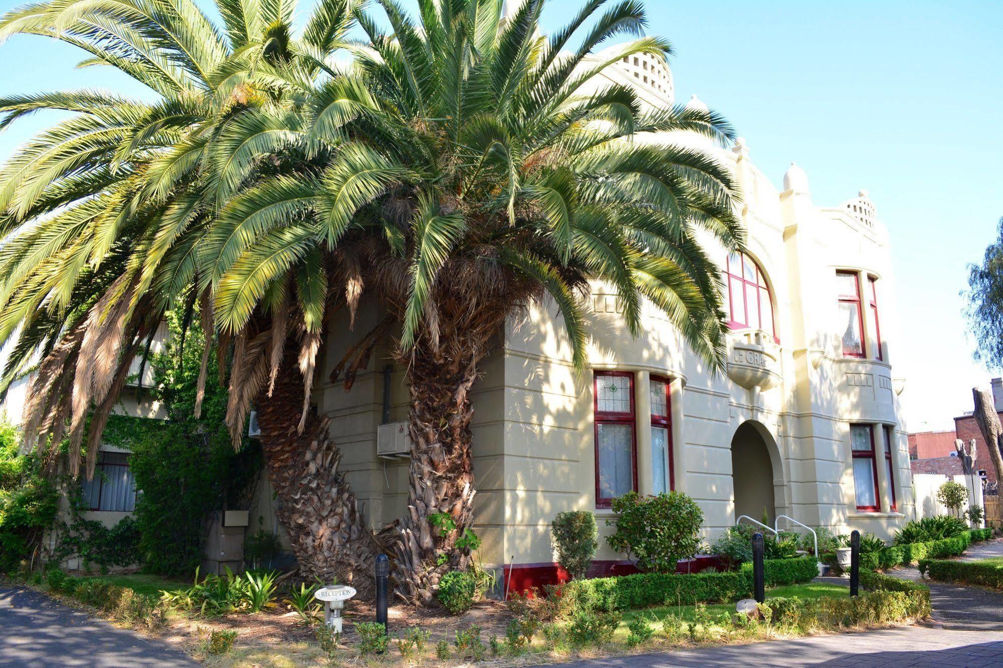 Toorak Manor Hotel