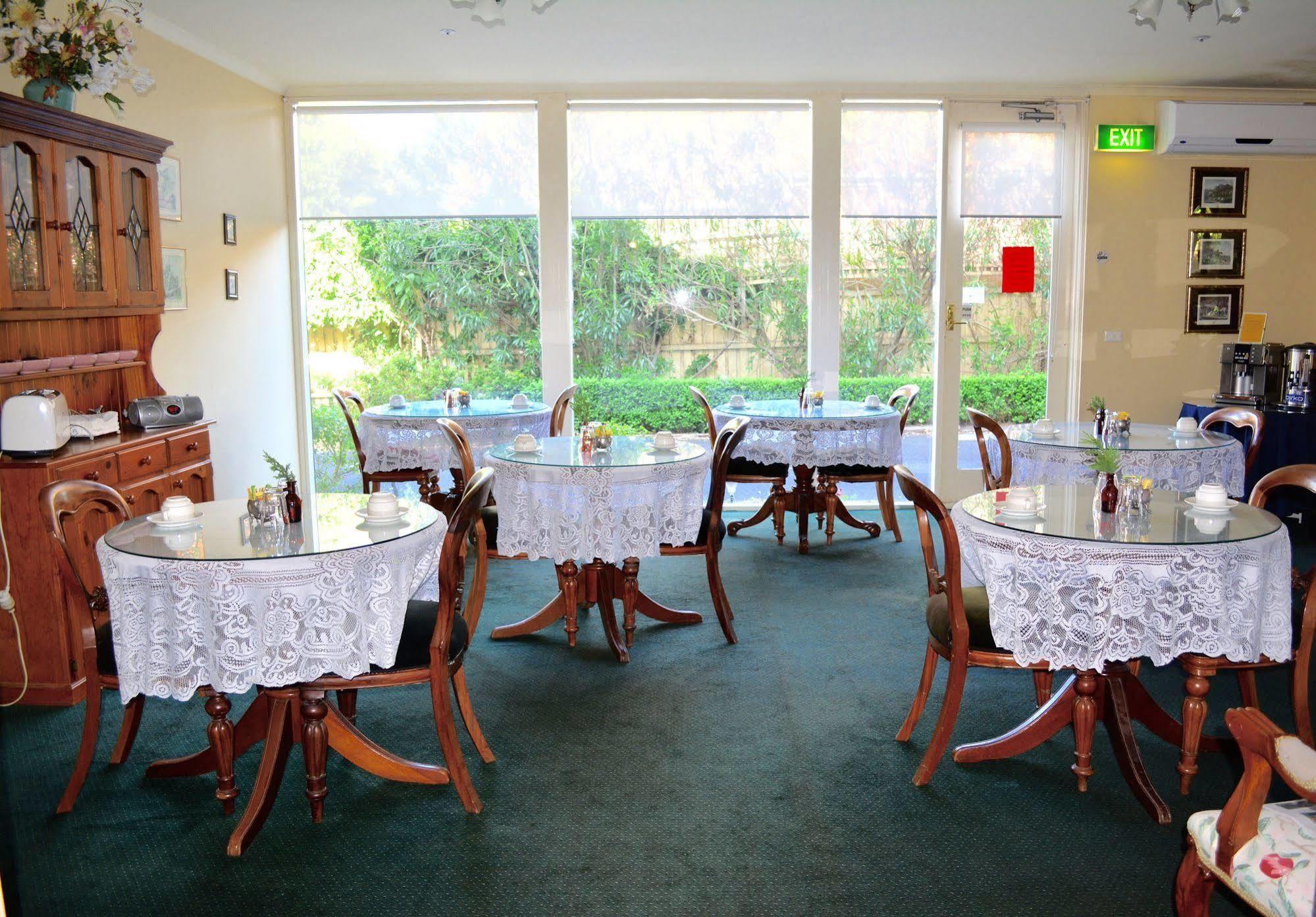 Hotel Toorak Manor Melbourne