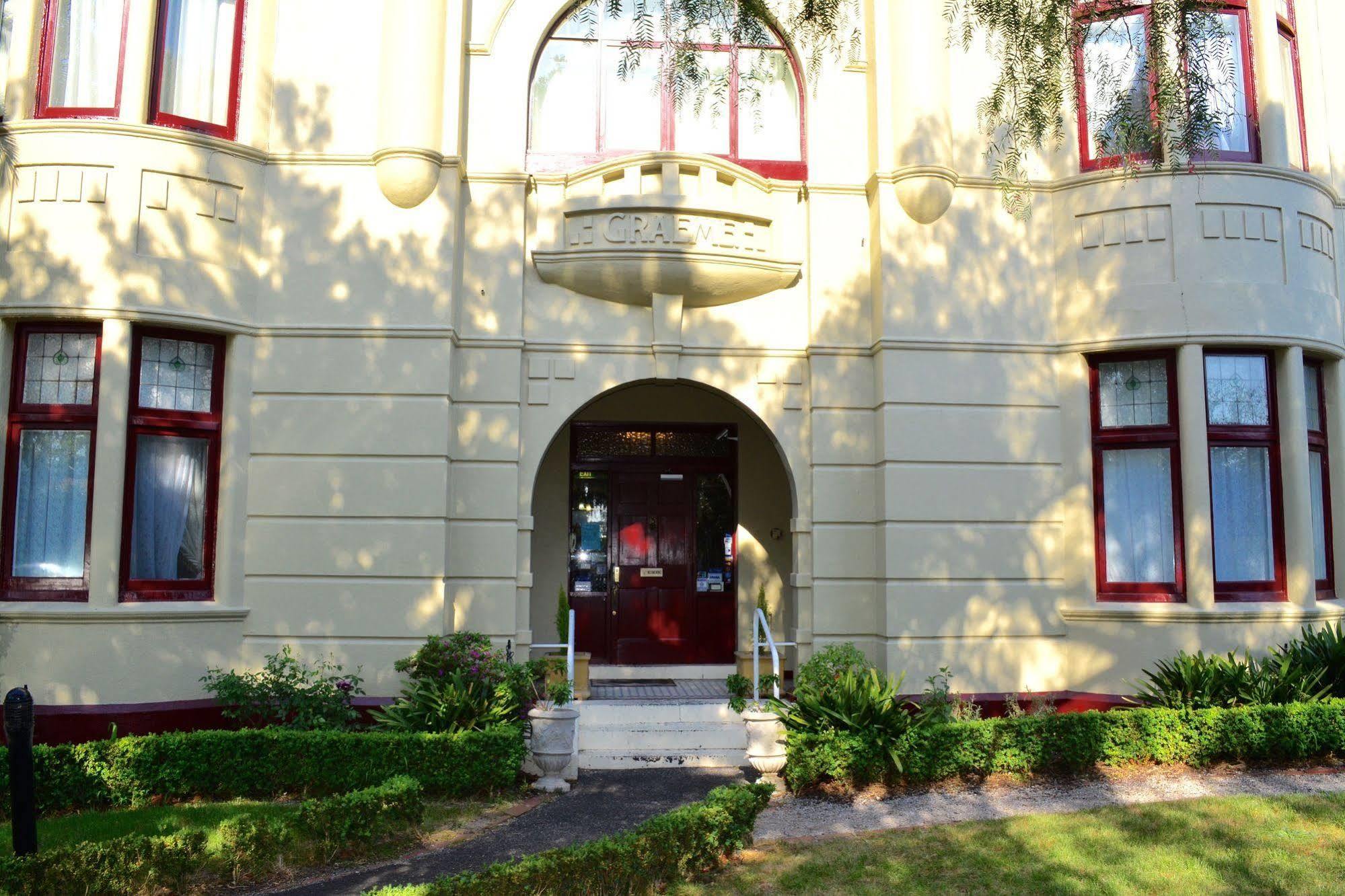 Toorak Manor Hotel 4*