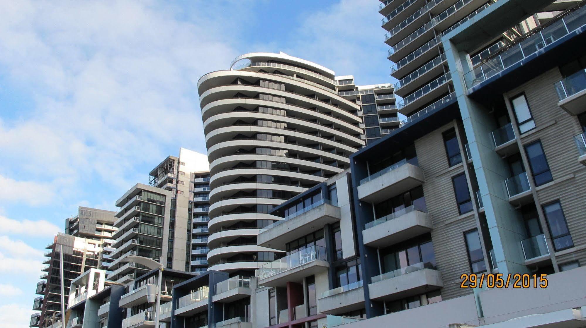 Apartment Domain - New Quay Docklands