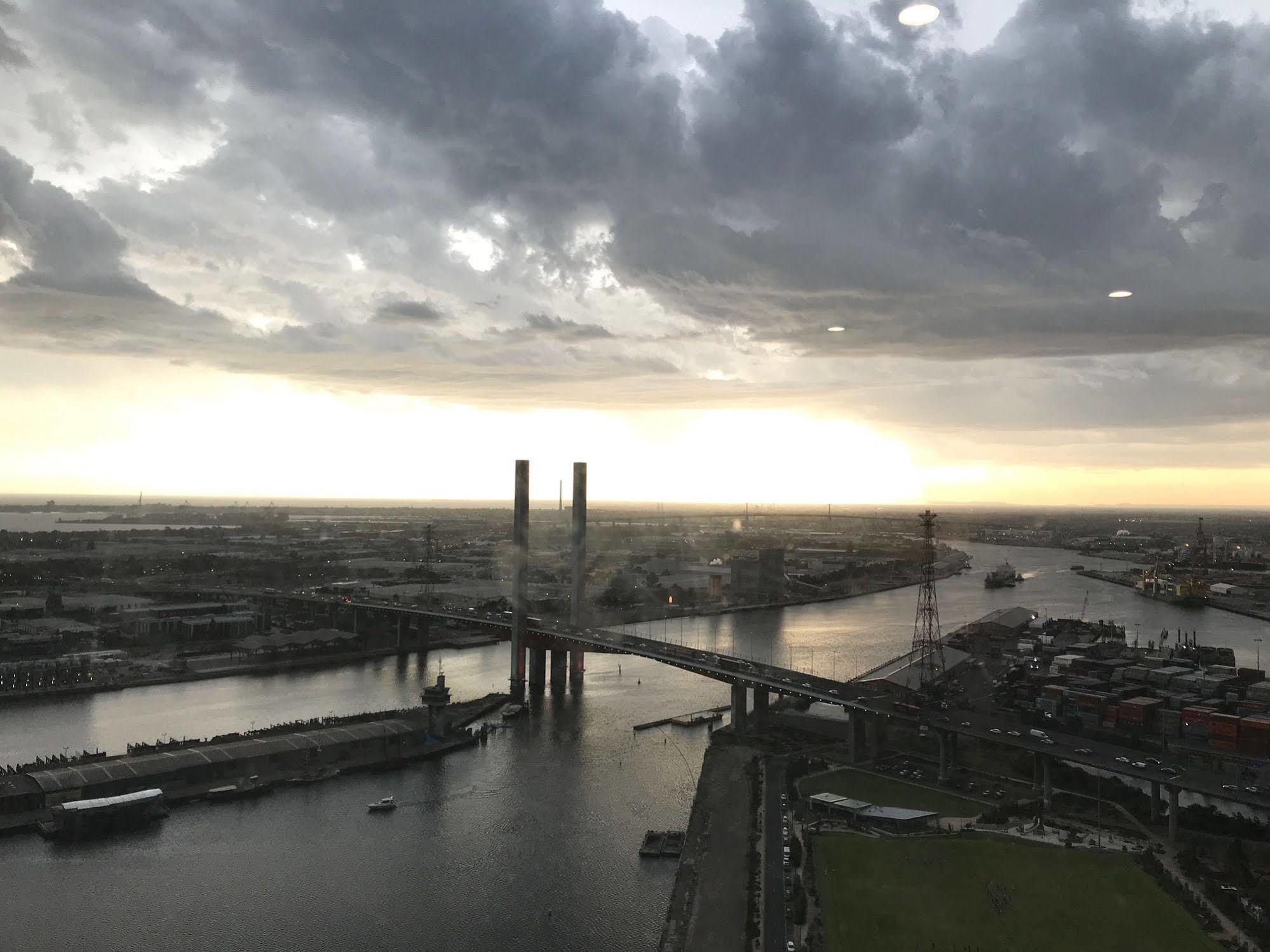 Domain - New Quay Docklands * Melbourne