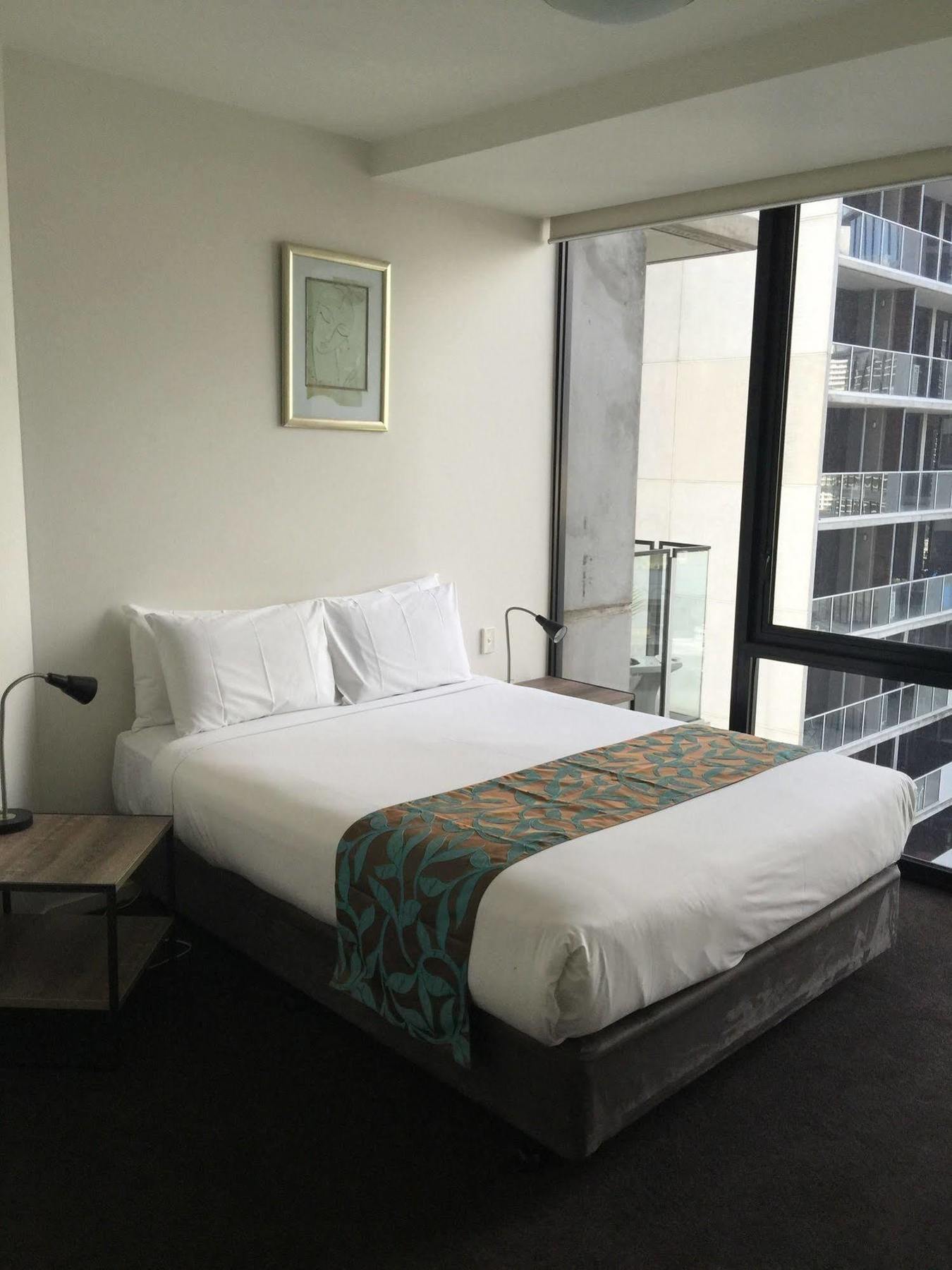 Domain - New Quay Docklands * Melbourne