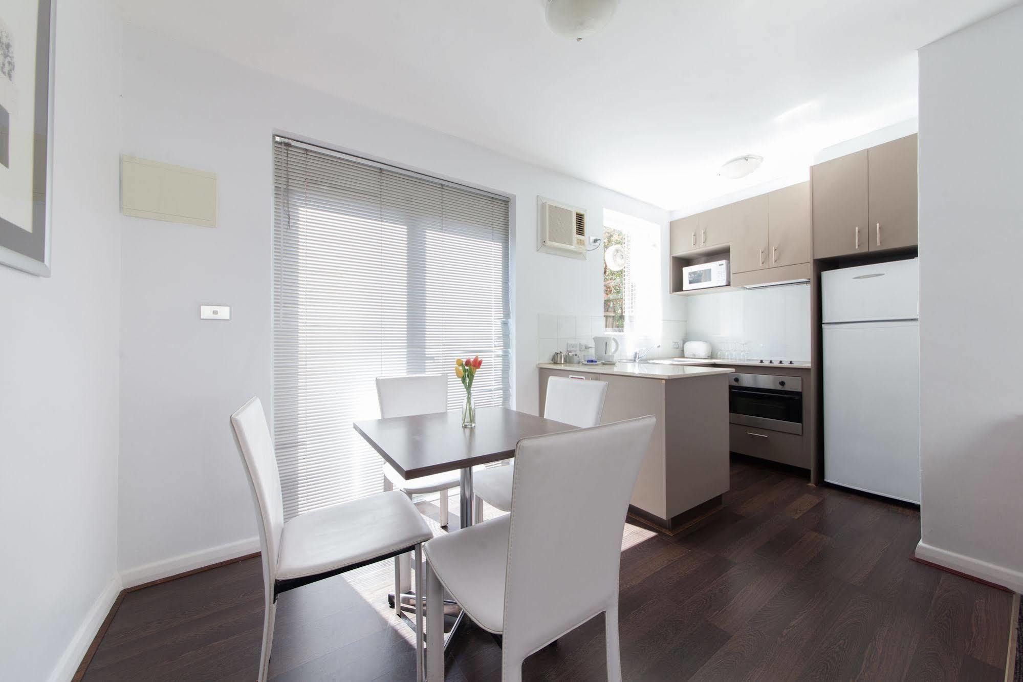Easystay Studio Aparthotel