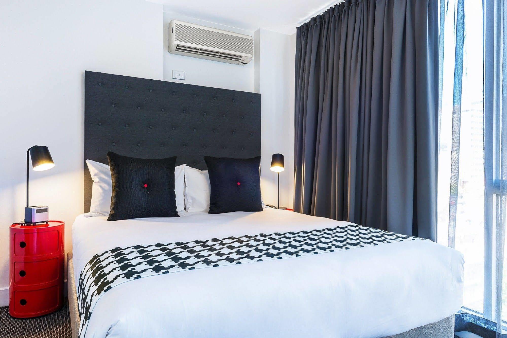 Aparthotel Quality 4*