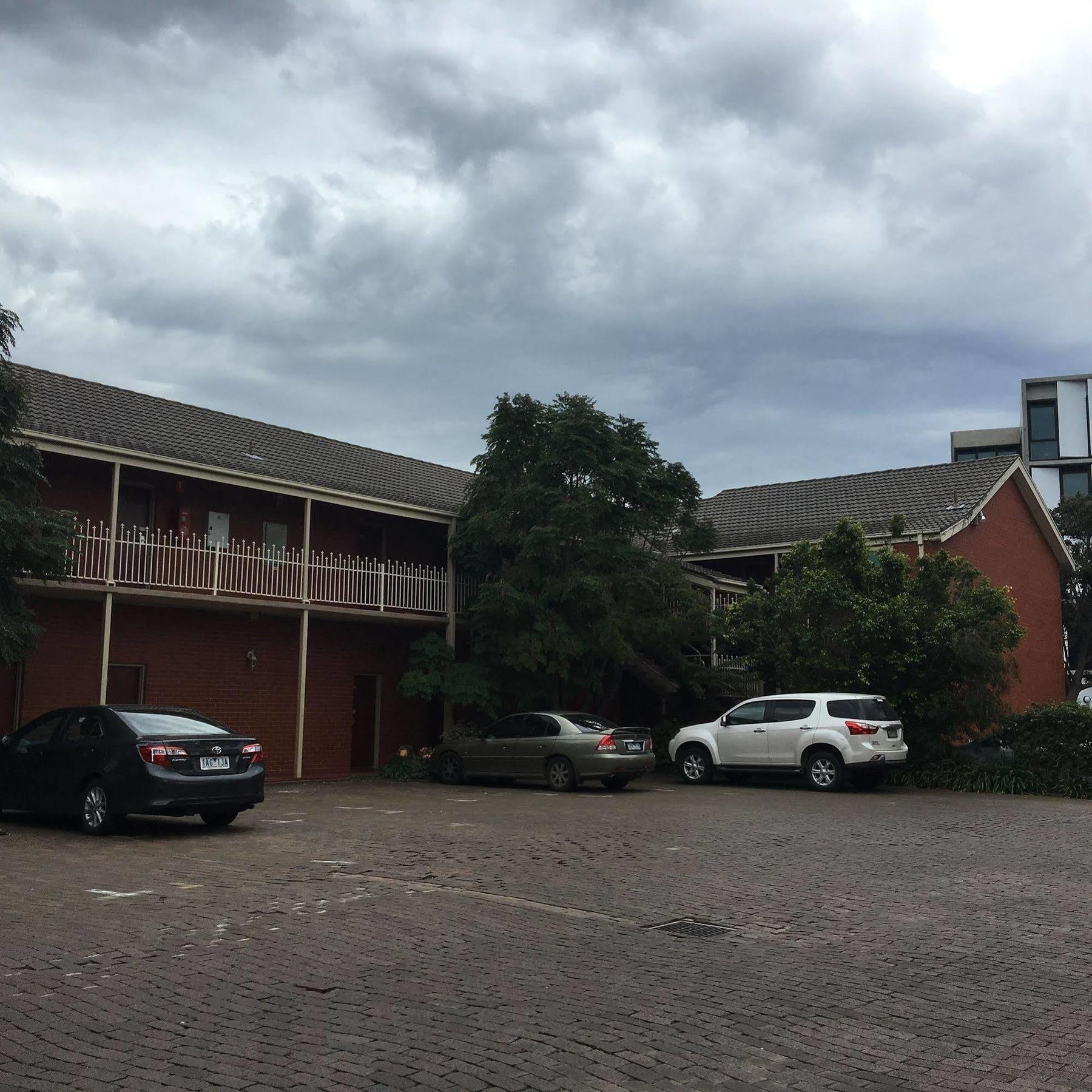 Aparthotel Footscray Motor And Serviced 3*