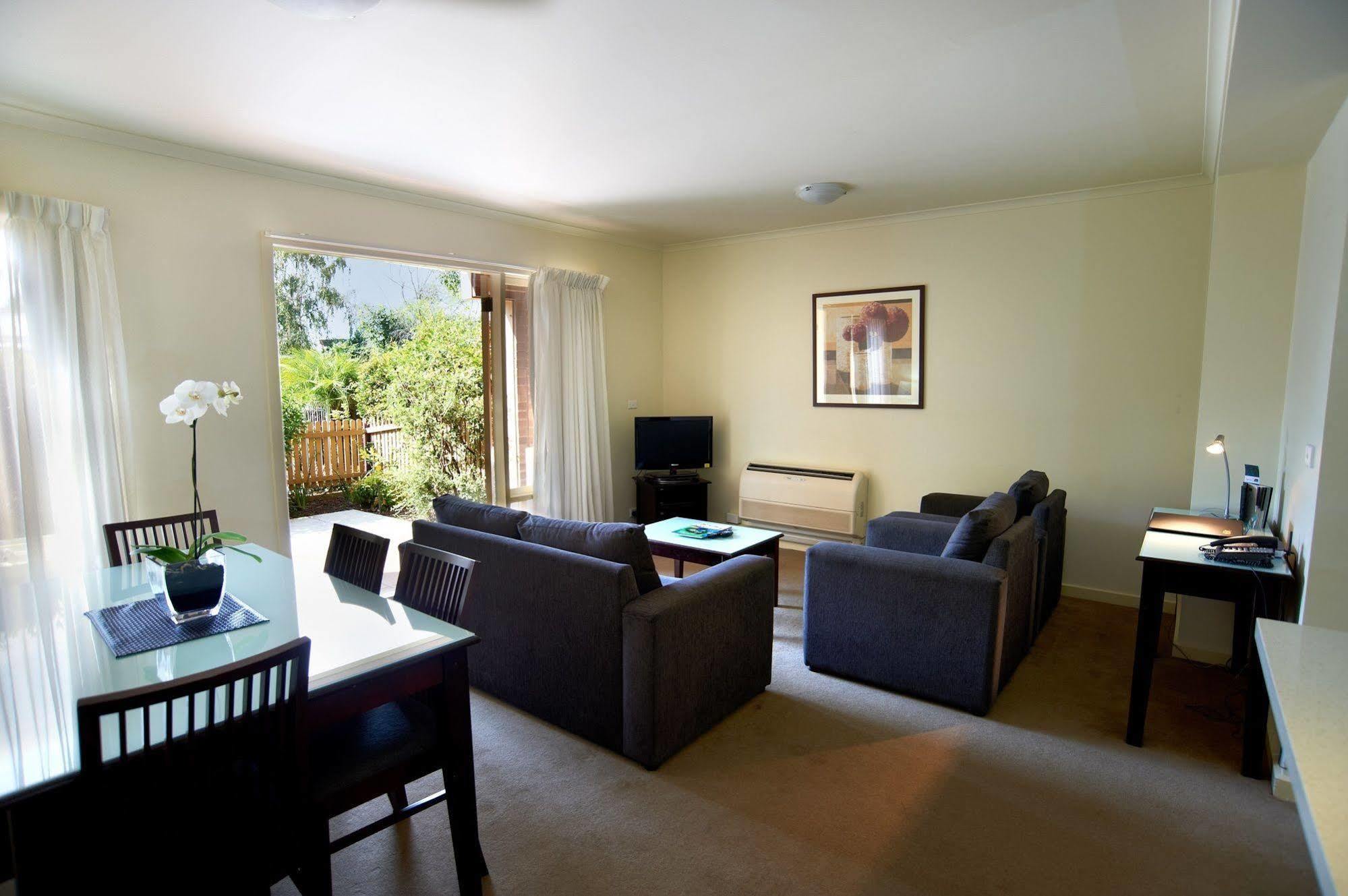 Comfort Royal Gardens Hotel