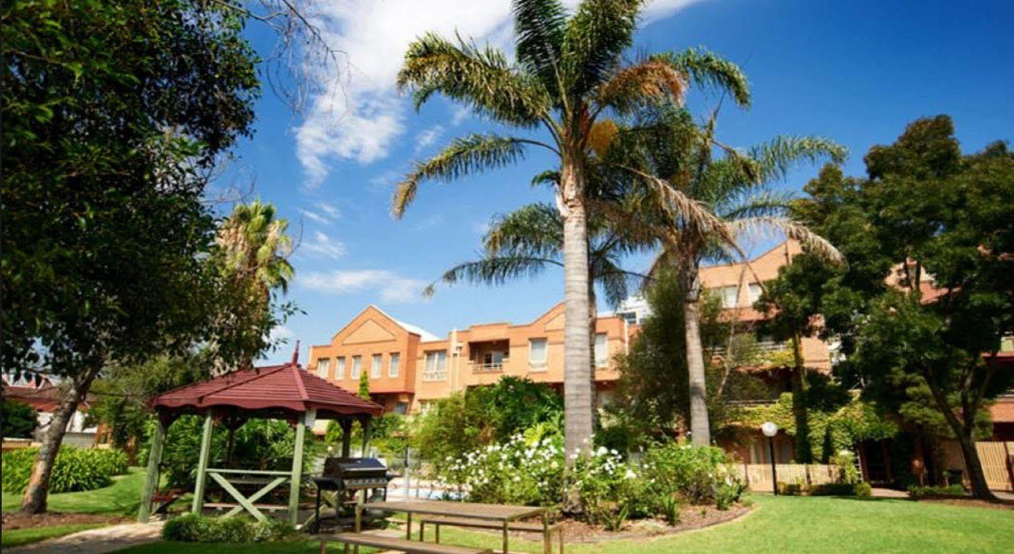Hotel Comfort Royal Gardens 4*