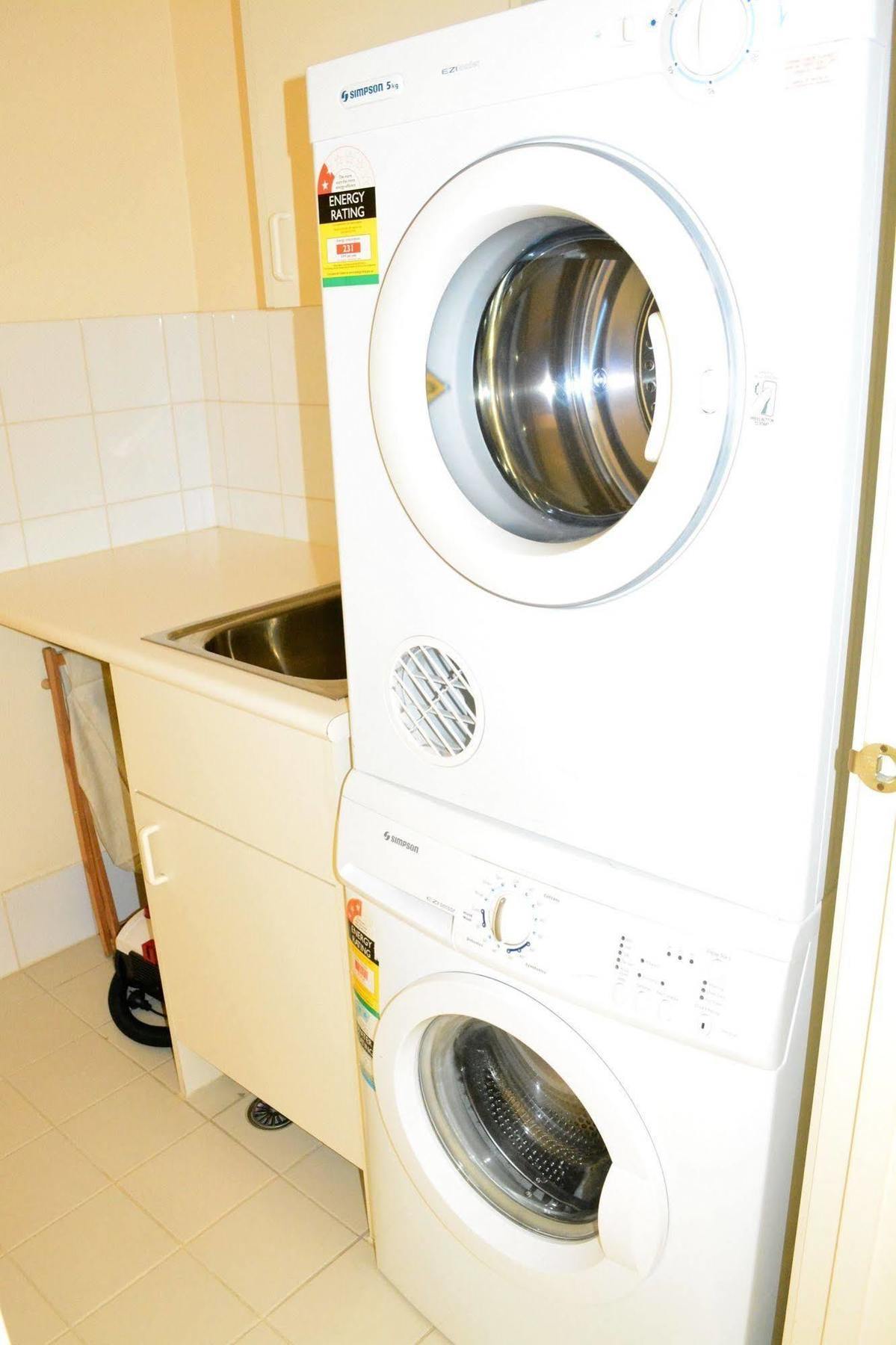 Gem Apartments - Southgate Apartment