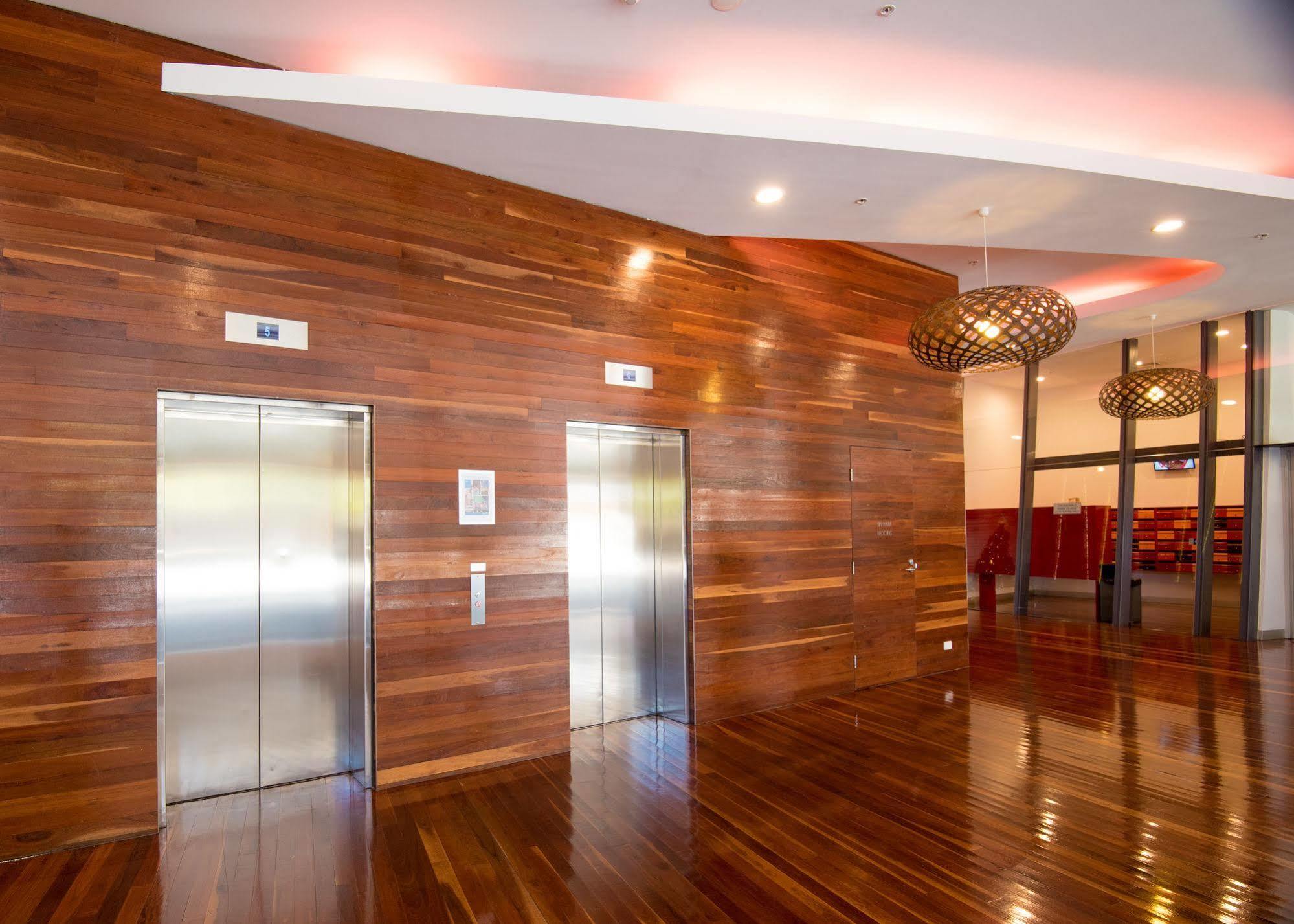 Of Northbank Apartment *