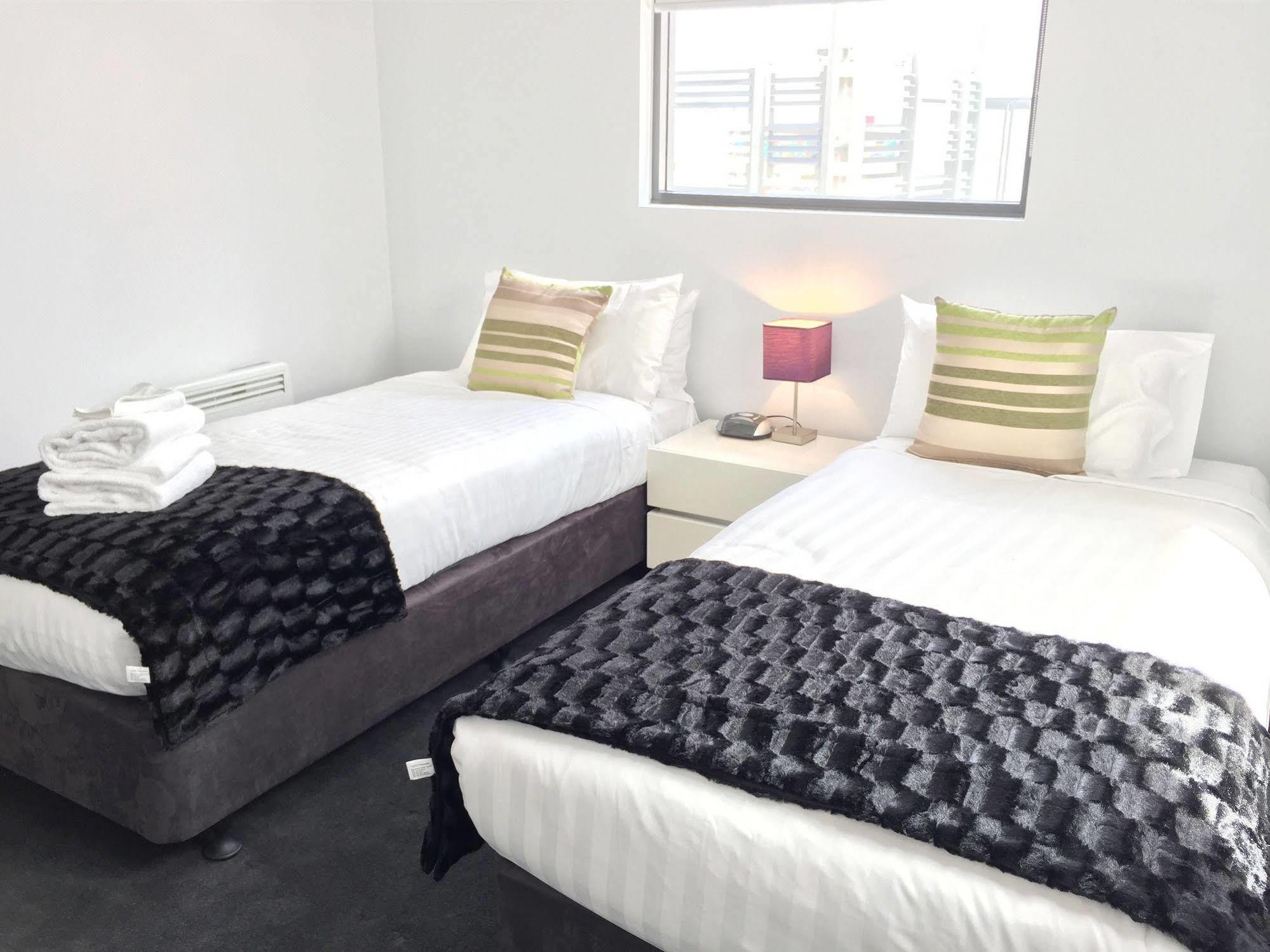 Harbour Town 3*