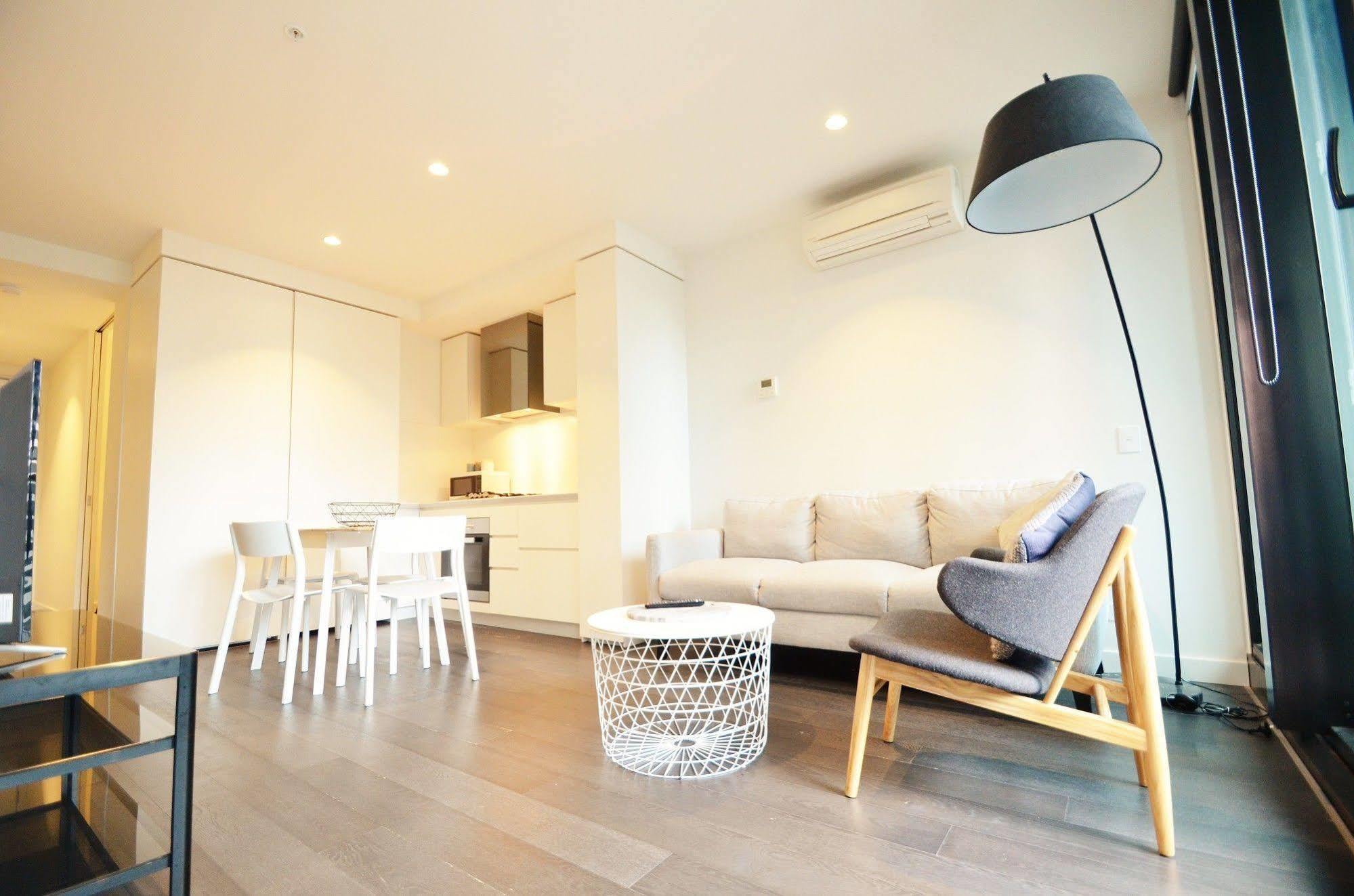 Aparthotel Domain - City Lofts 4*