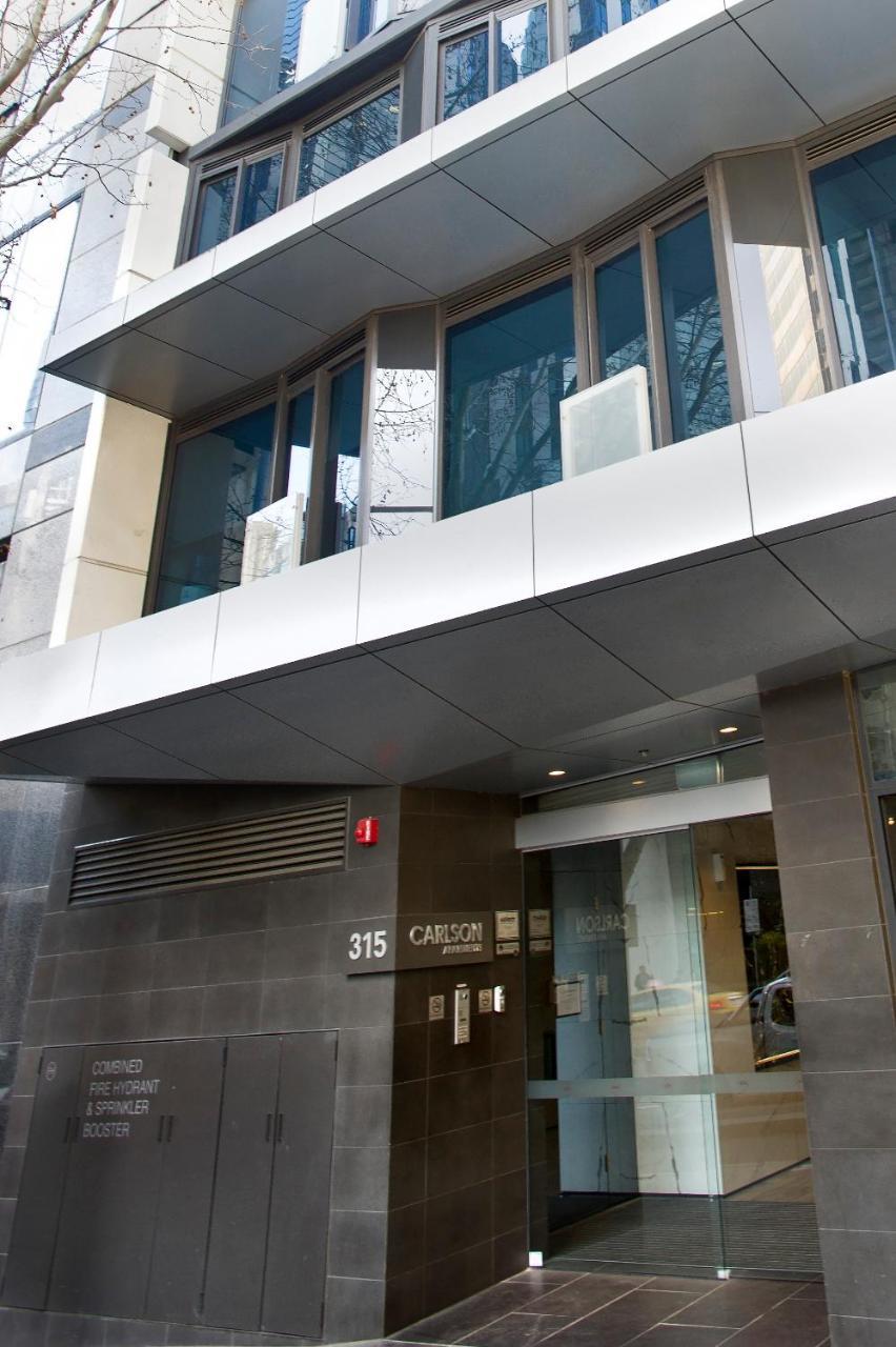 Mono On La Trobe Street Apartment *