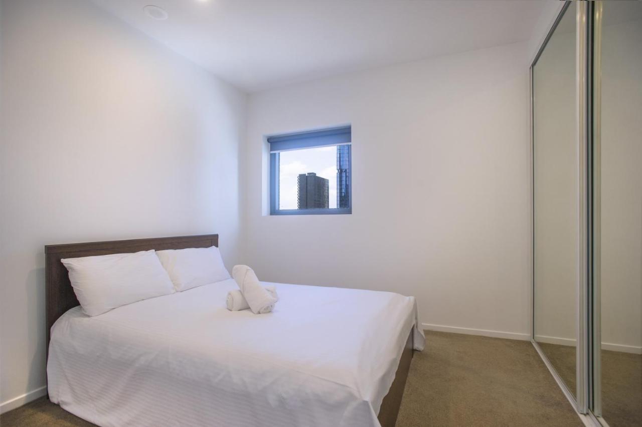 Mono On La Trobe Street Apartment Melbourne