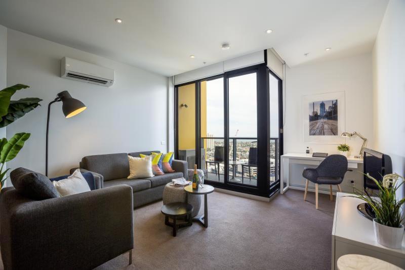 Aria Aparthotel 4*