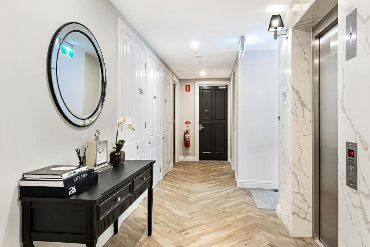 Manhattan - Caulfield North