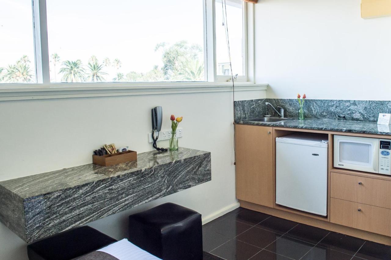 Easystay Studio Aparthotel