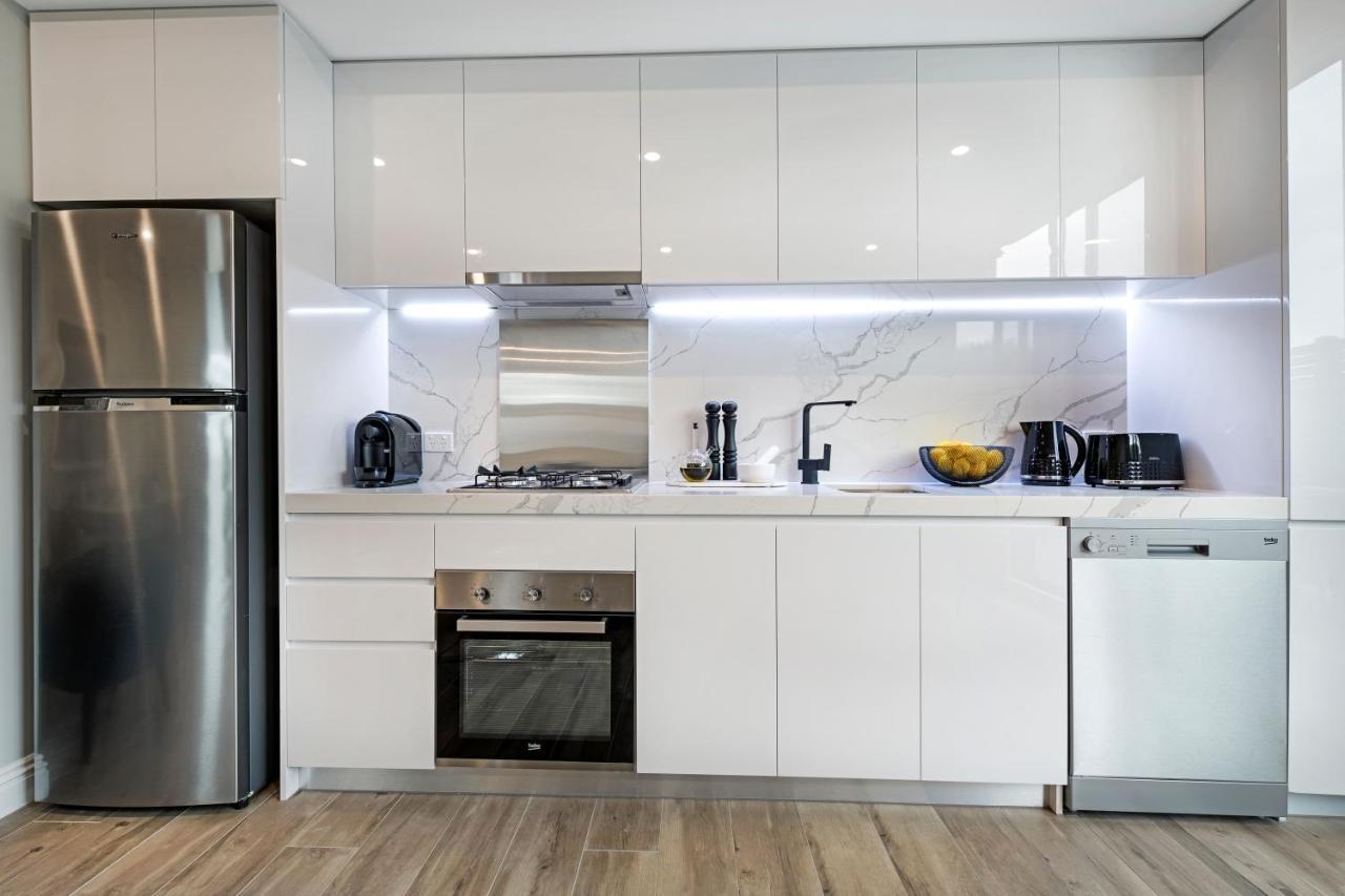 Manhattan - Caulfield North 3* Melbourne