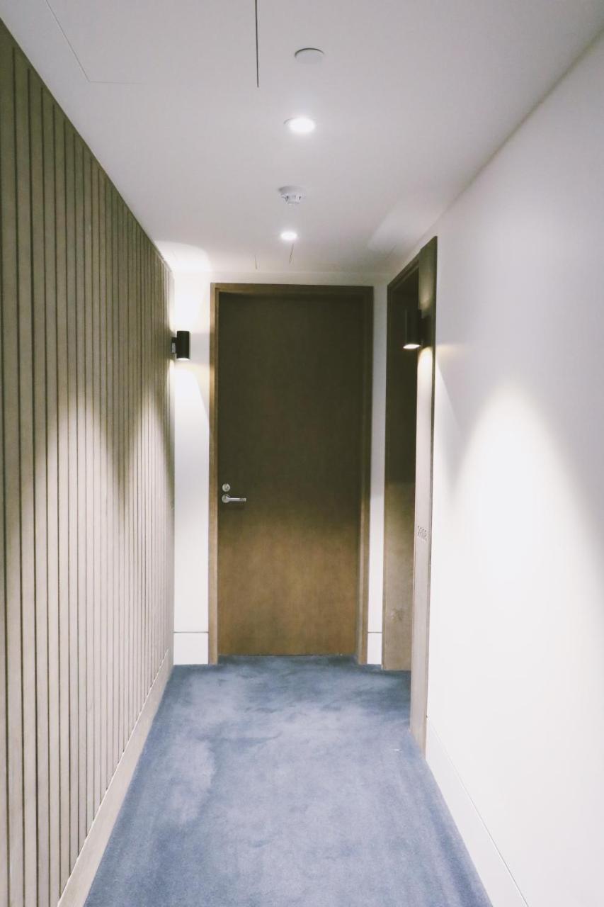 Hotel Crown Southbank Riverside S Collection 5*