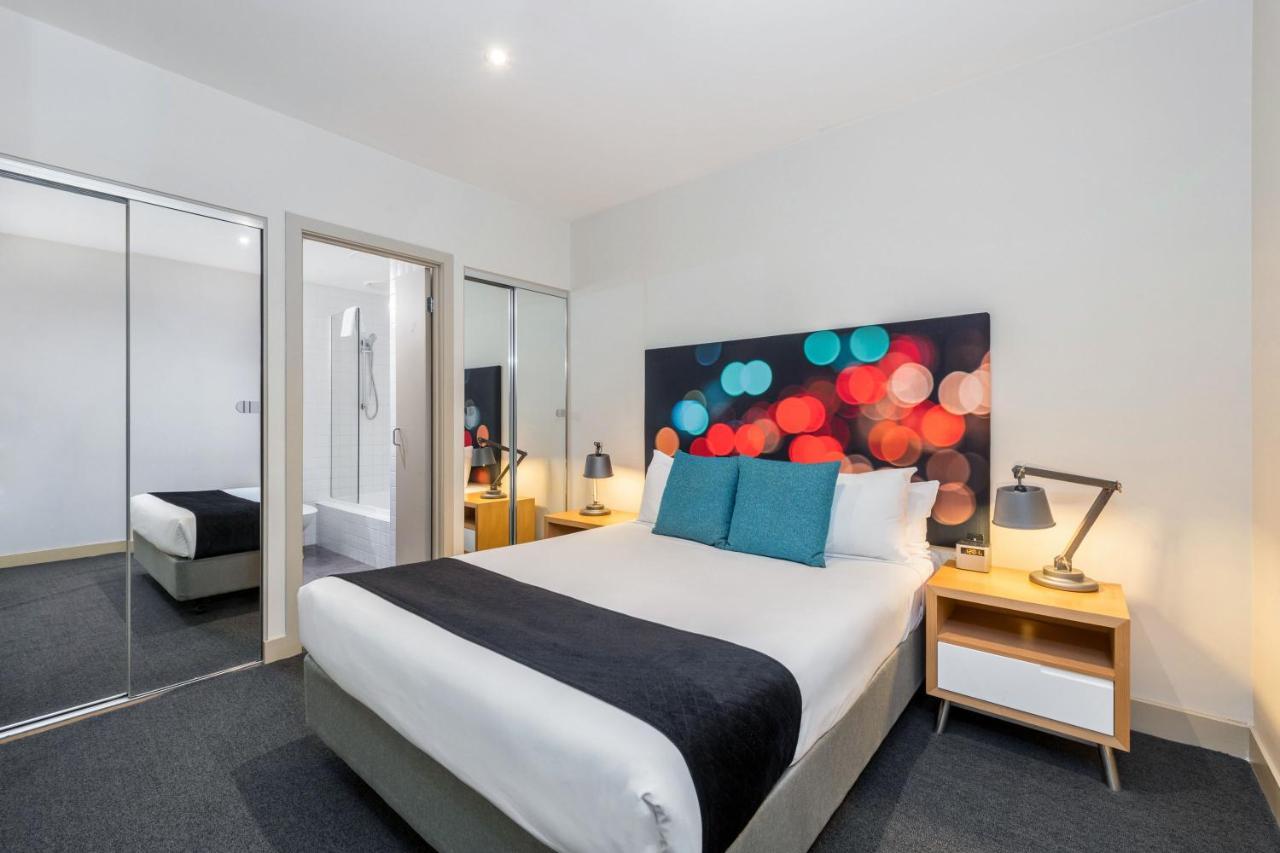 Aparthotel Breakfree On Collins 3*