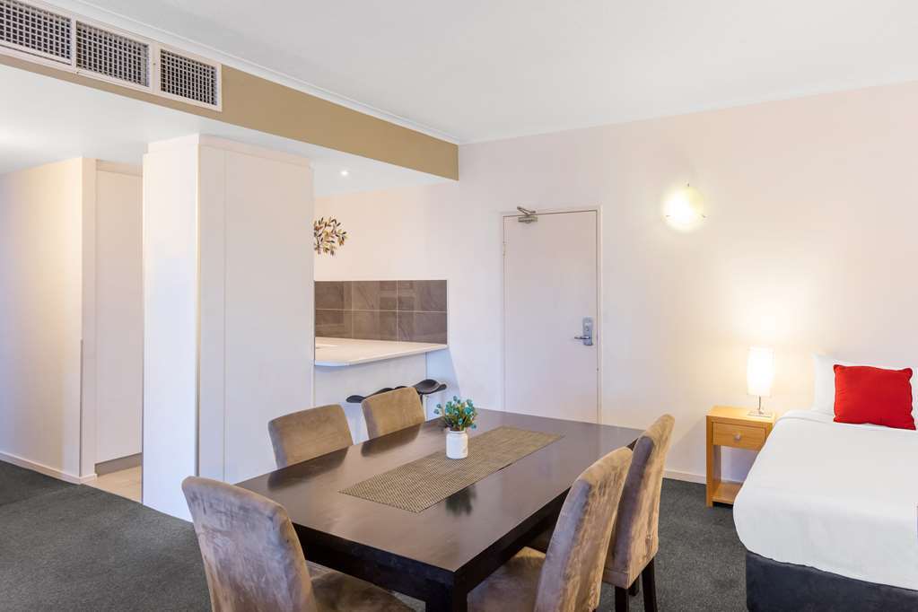 Riverside Aparthotel