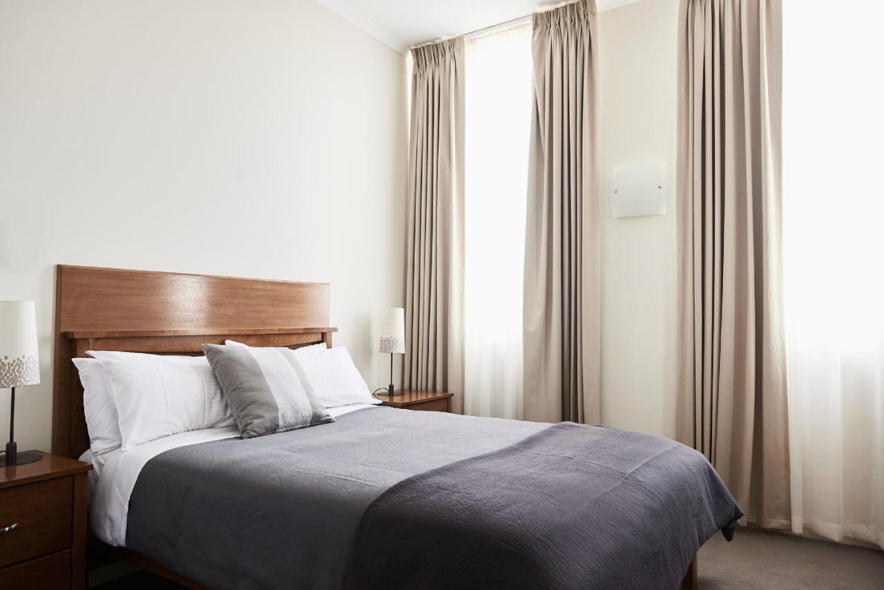 Plough Hotel Melbourne