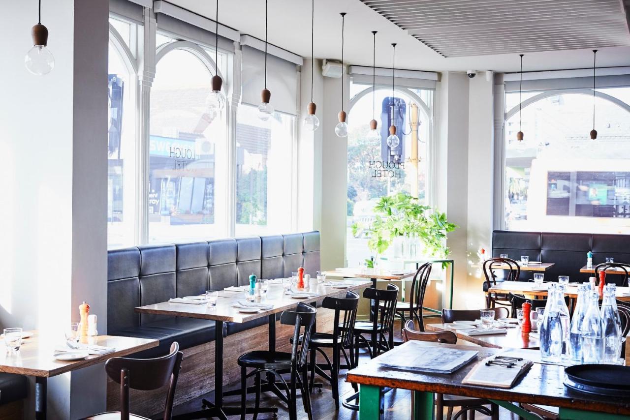 Hotel Plough Melbourne