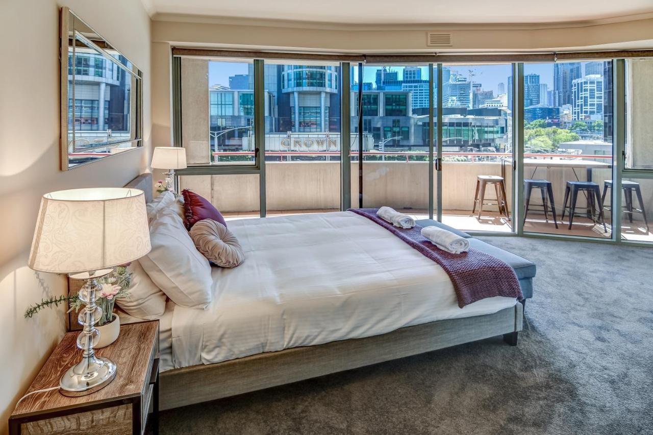 Apartment Southbank Tower Melbourne
