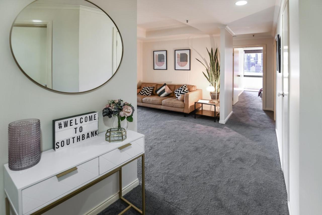 Southbank Tower Apartment *