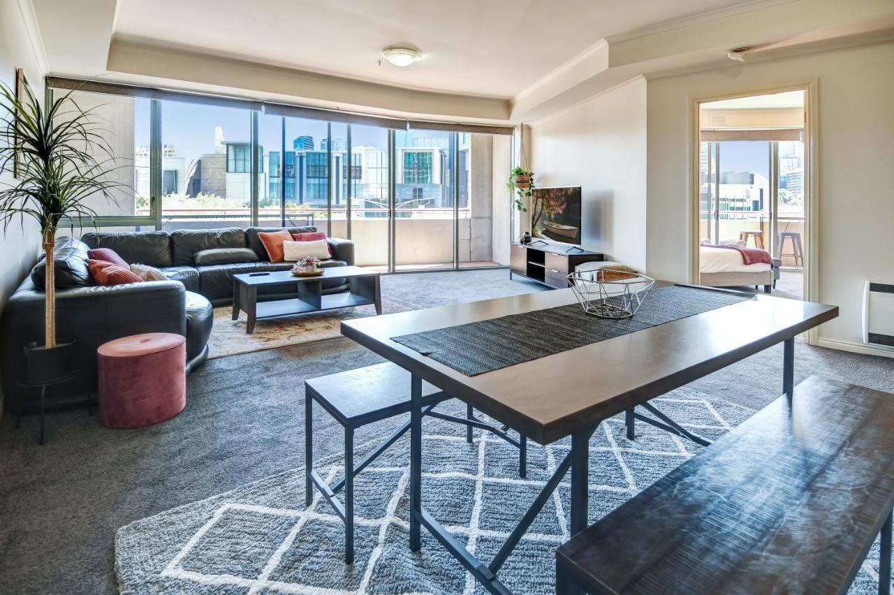 Apartment Southbank Tower Melbourne