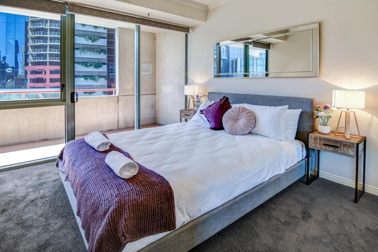 Southbank Tower Apartment *