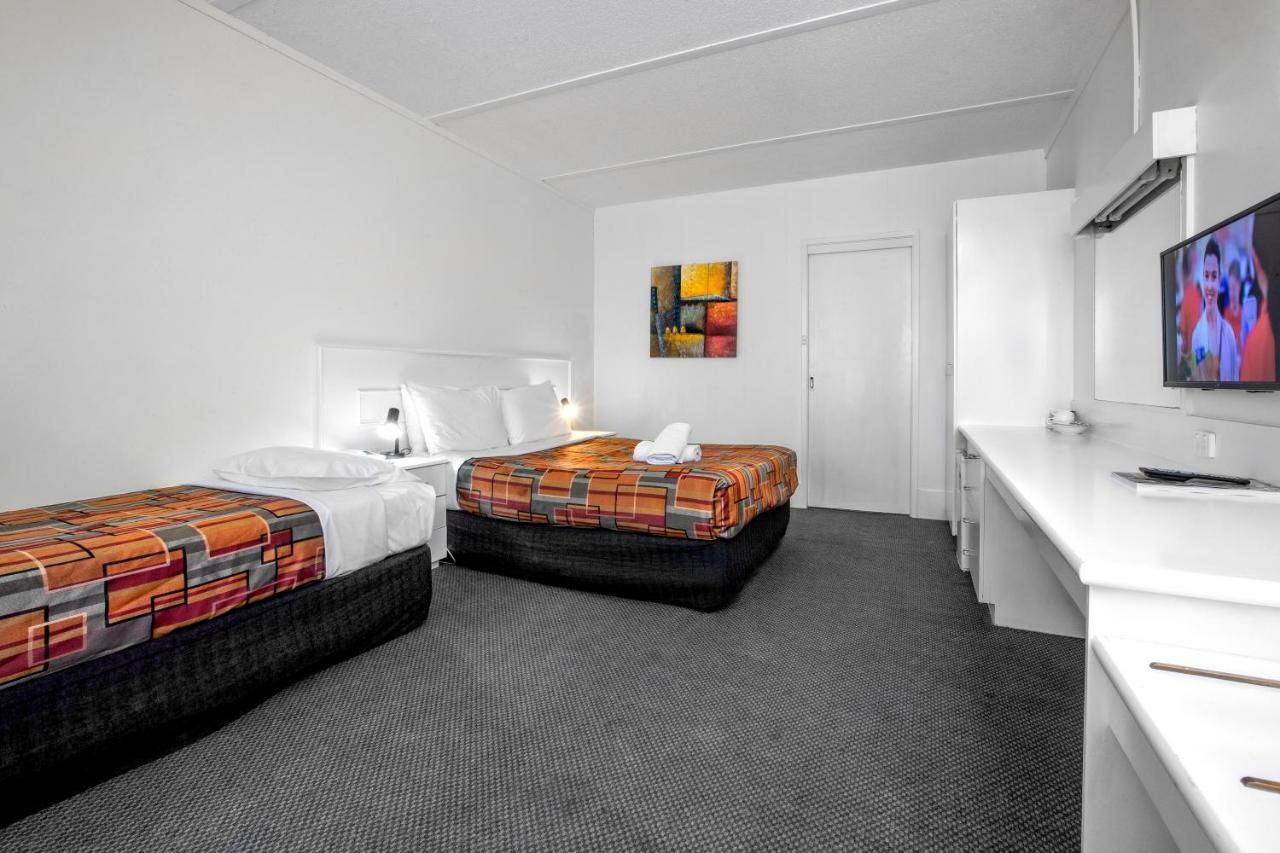 Parkside 3*