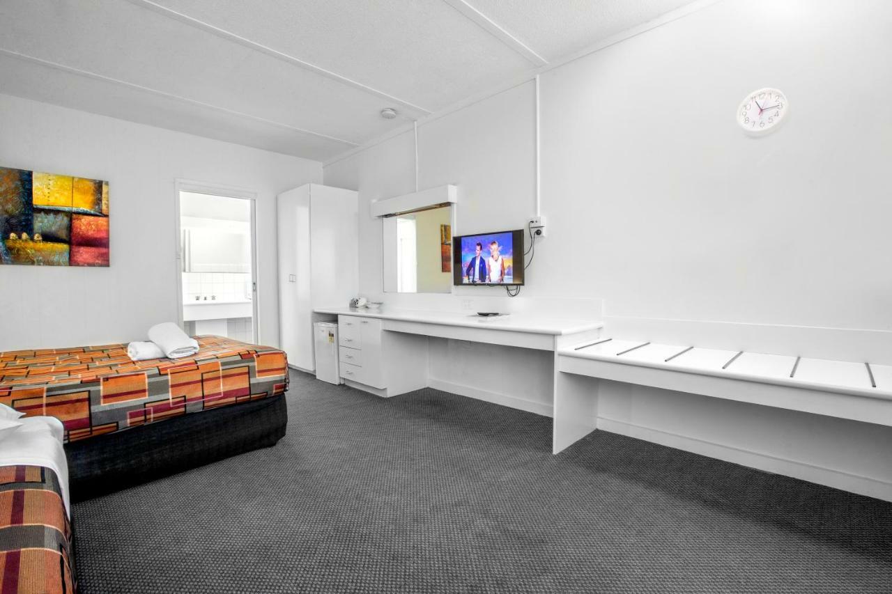 Parkside 3* Melbourne