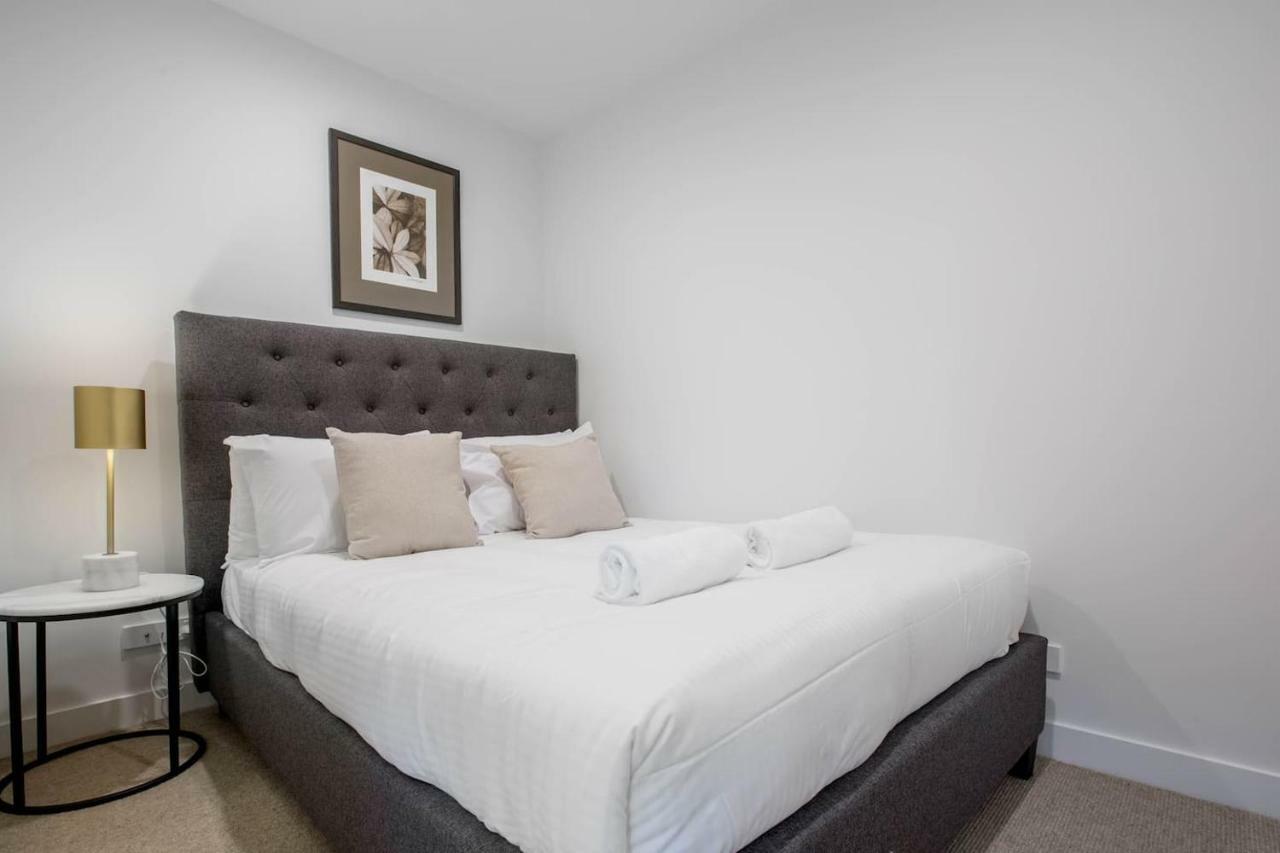 Living@best Location With 2 Beds In * Melbourne