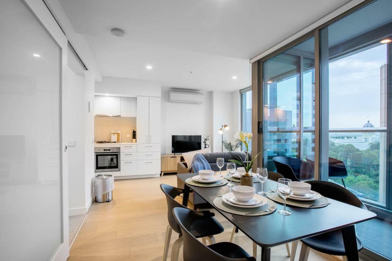 Living@best Location With 2 Beds In