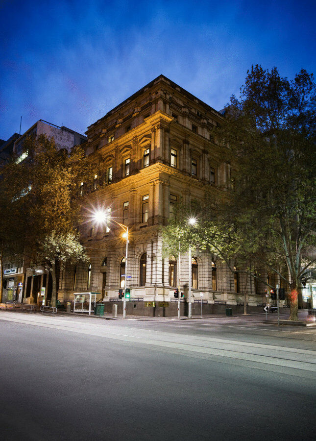 Treasury On Collins Hotel 4*