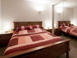 Inner Serviced 4*