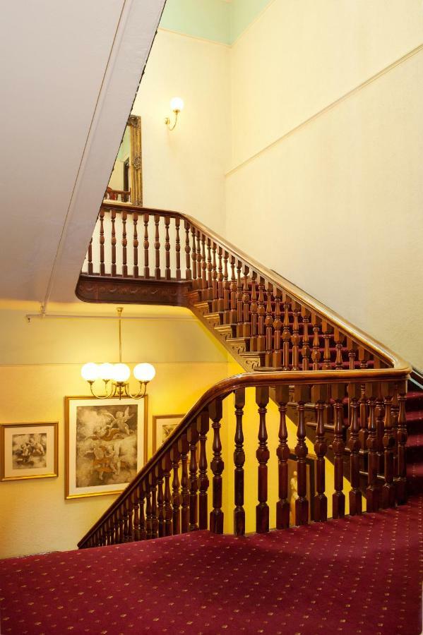 Claremont Hostel *