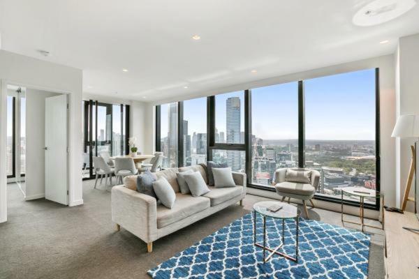 Experience Platinum Aparthotel Melbourne