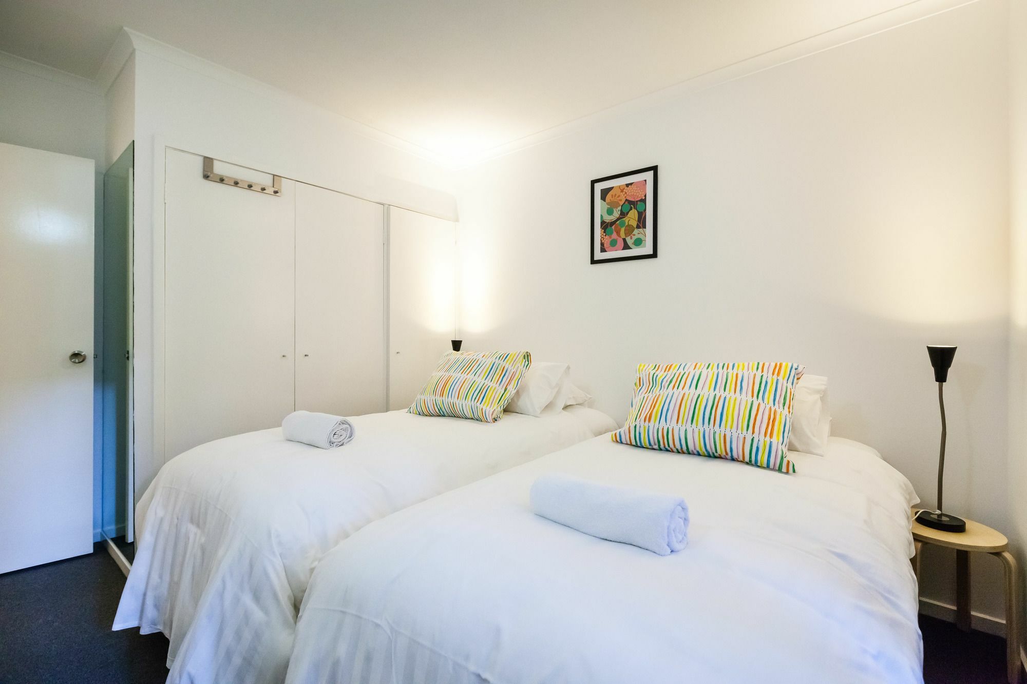 Dawn, 2bdr Carlton Apartment *