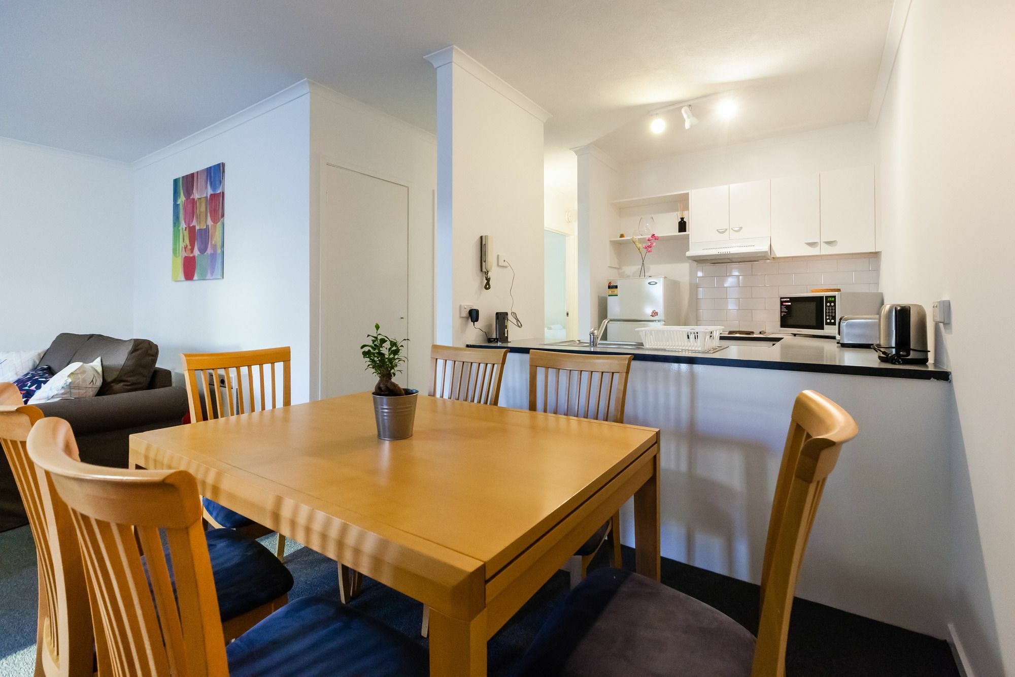 Apartment Dawn, 2bdr Carlton *