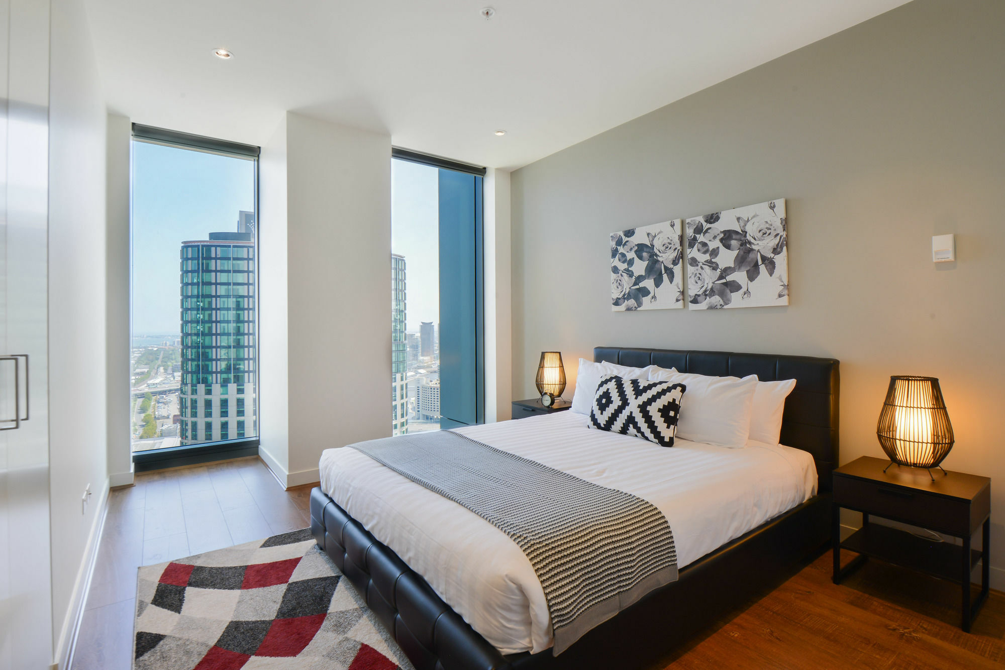 Urbanminder @ Freshwater Place Apartment Melbourne