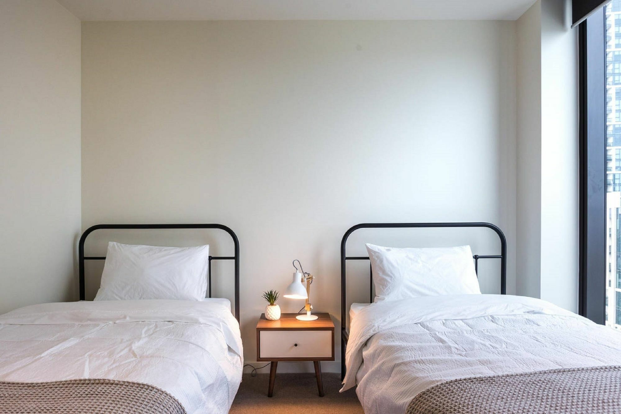 Oceanview Docklands Apartment