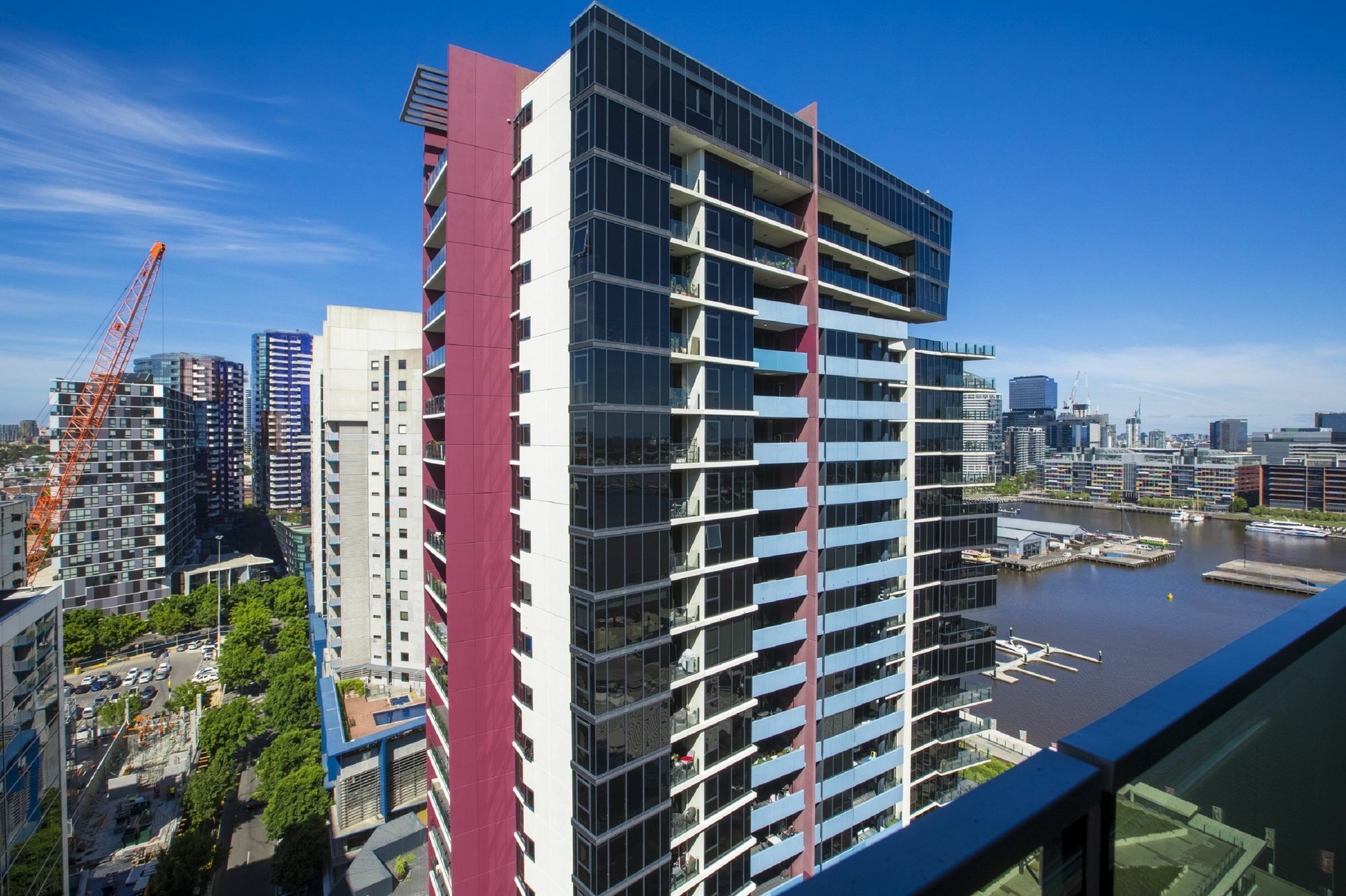 Apartment Domain - New Quay Docklands