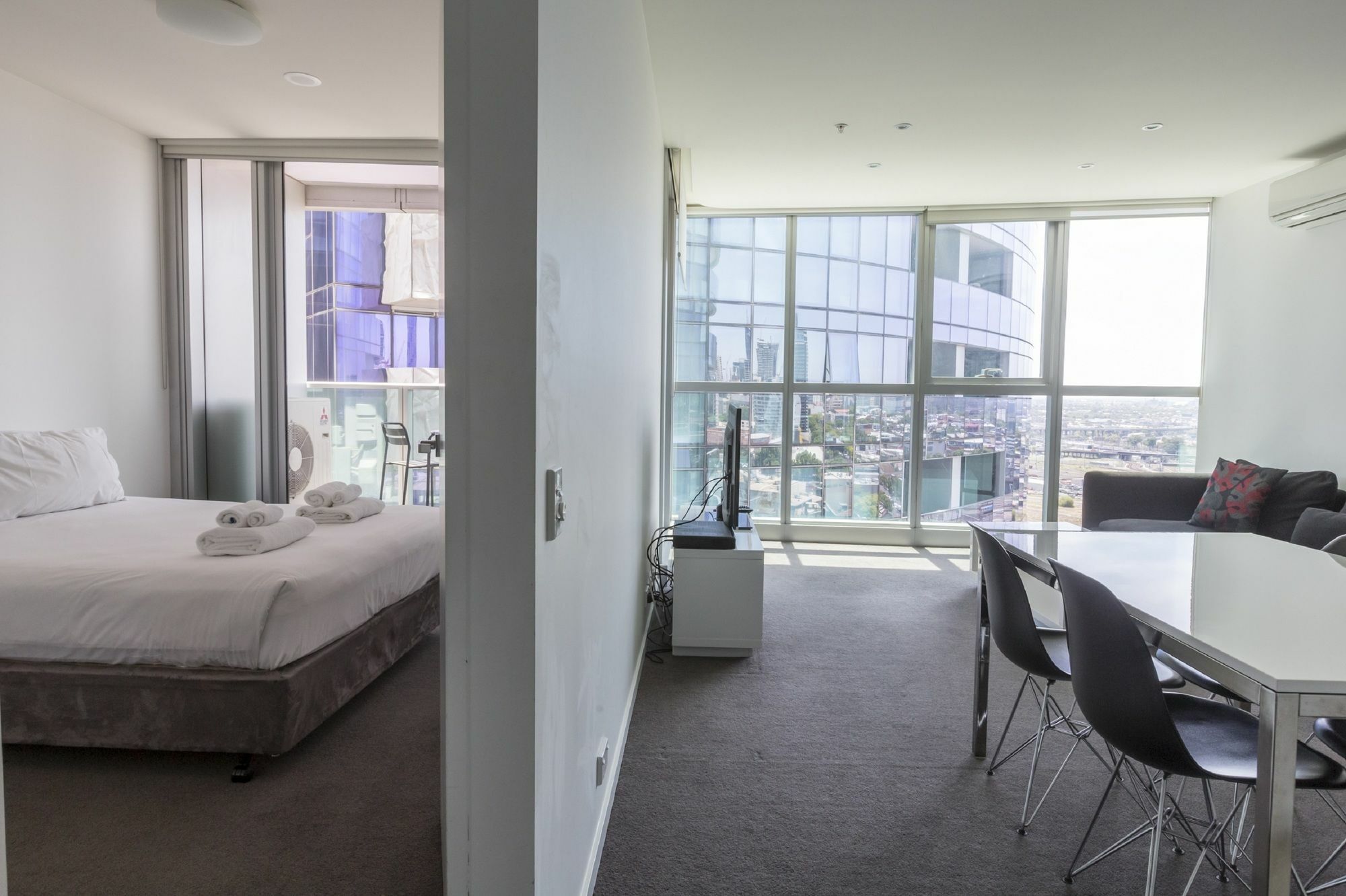 Domain - New Quay Docklands * Melbourne