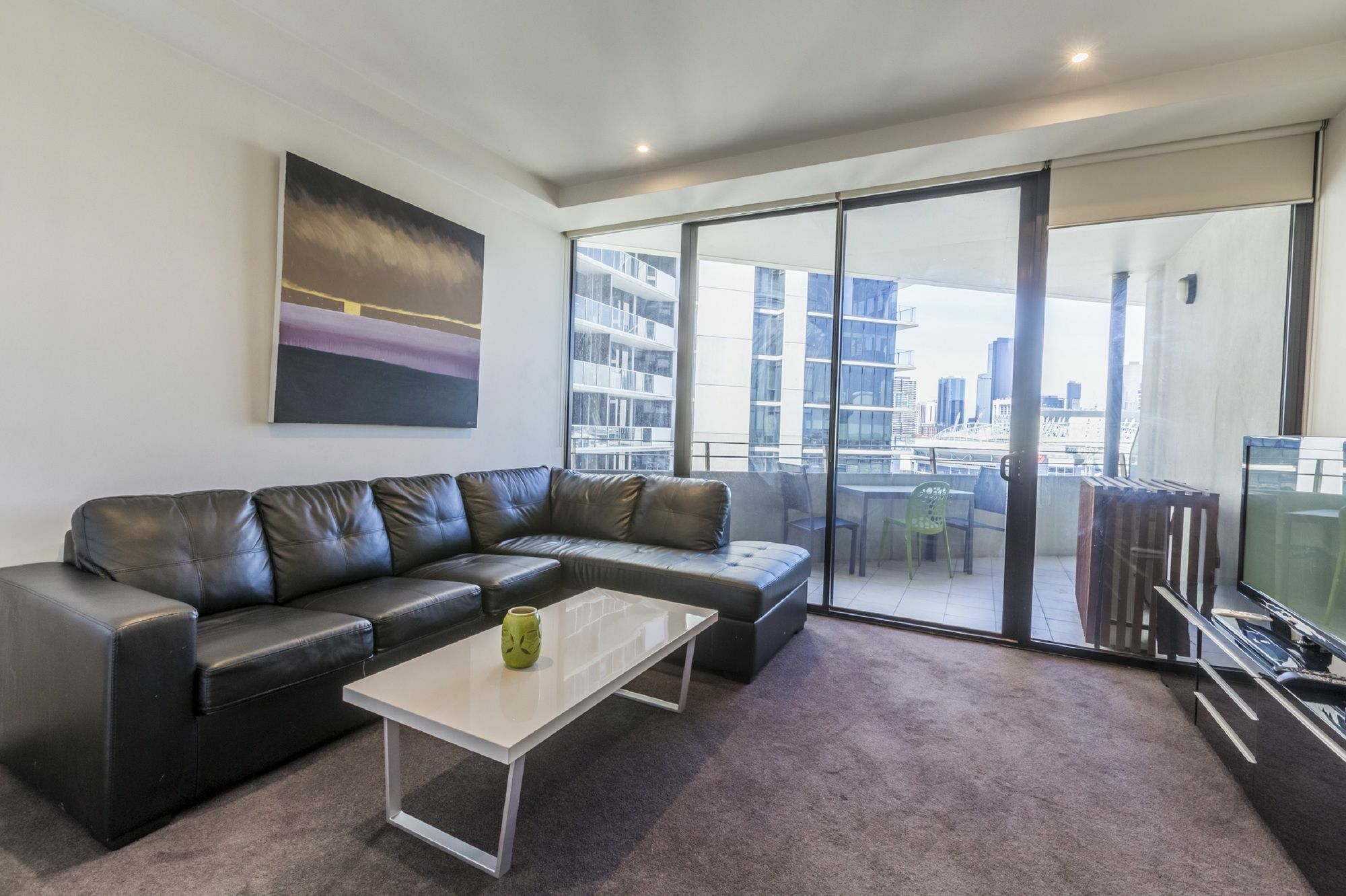 Domain - New Quay Docklands Apartment *