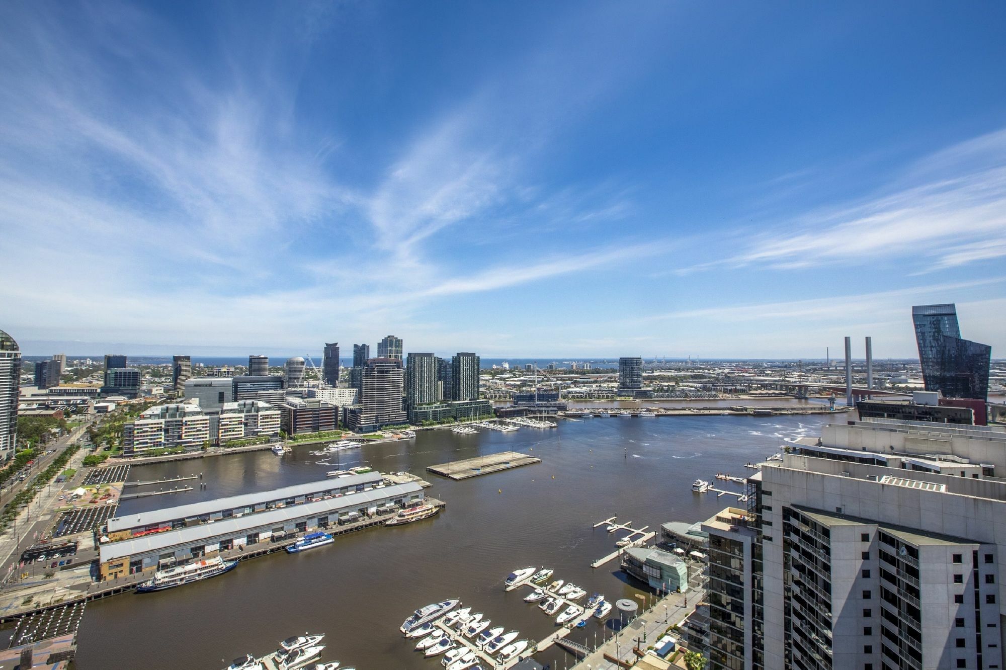 Domain - New Quay Docklands Apartment