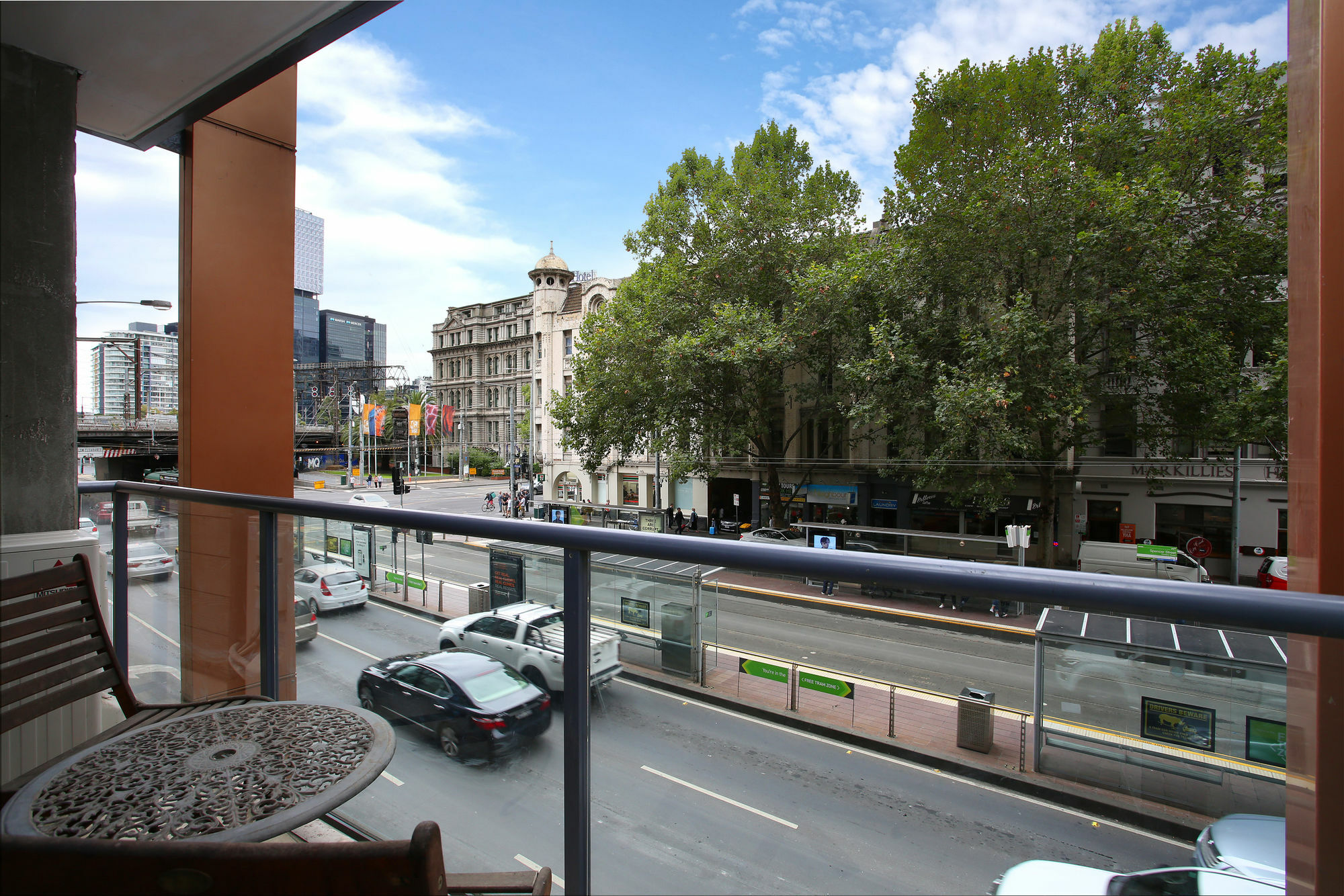 On Flinders Apartment *